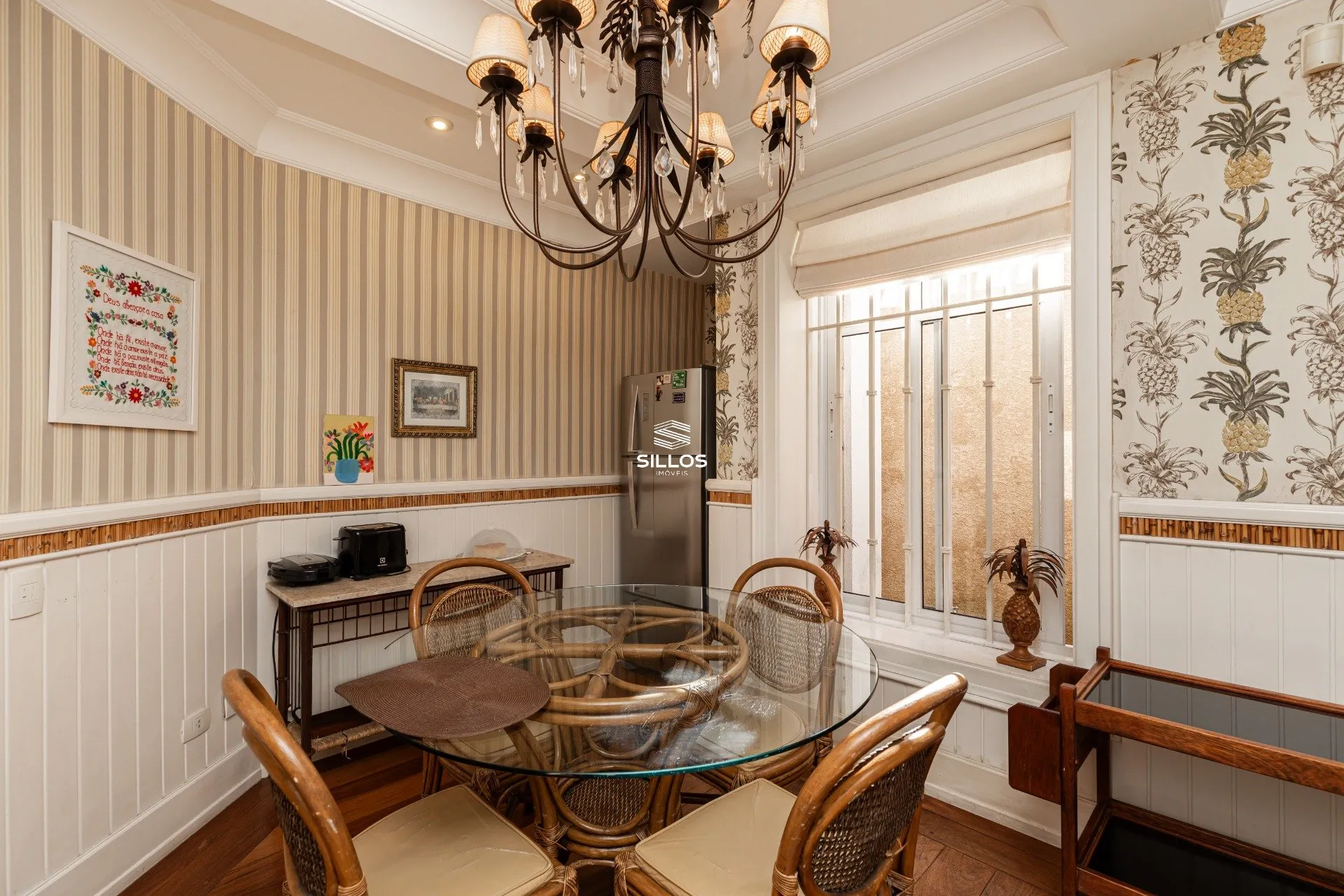 Rental house with 4 en-suite bedrooms and 7 baths — photo 49