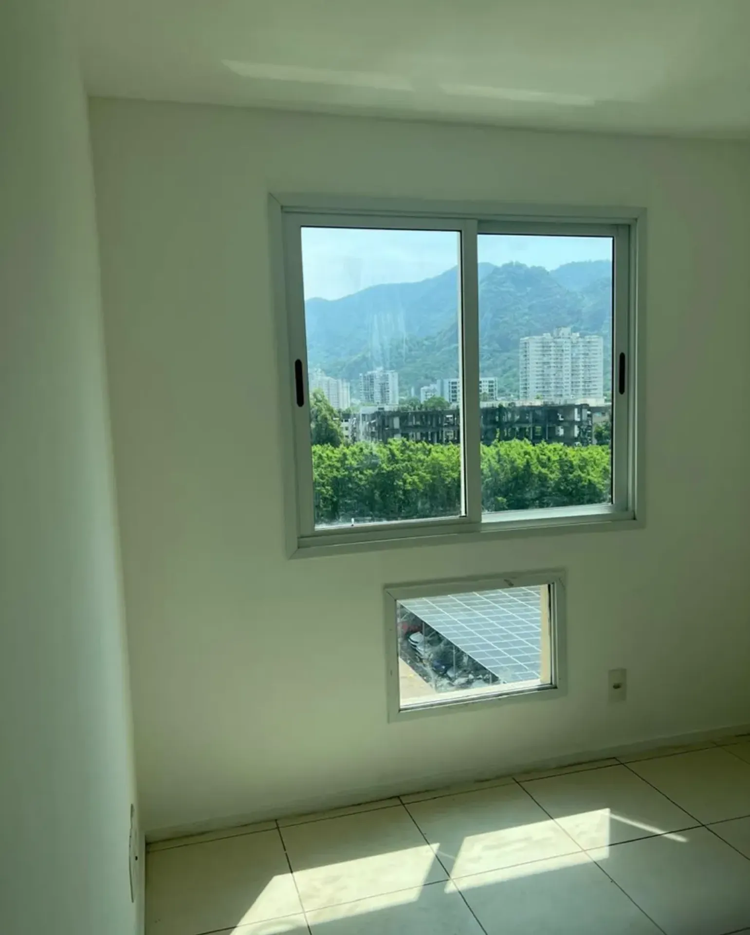 Mountain view in a 2-bedroom apartment, 48 m² — photo 3