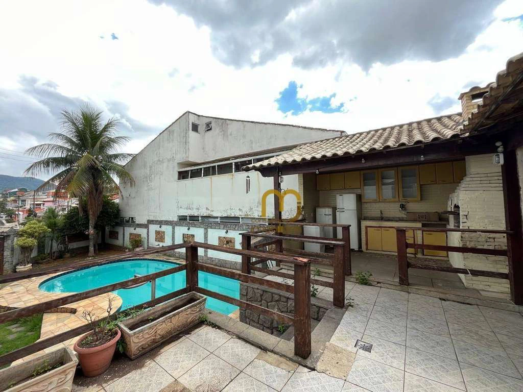 Casa com 4 quartos e jardim privativo de 382 m² — photo 2