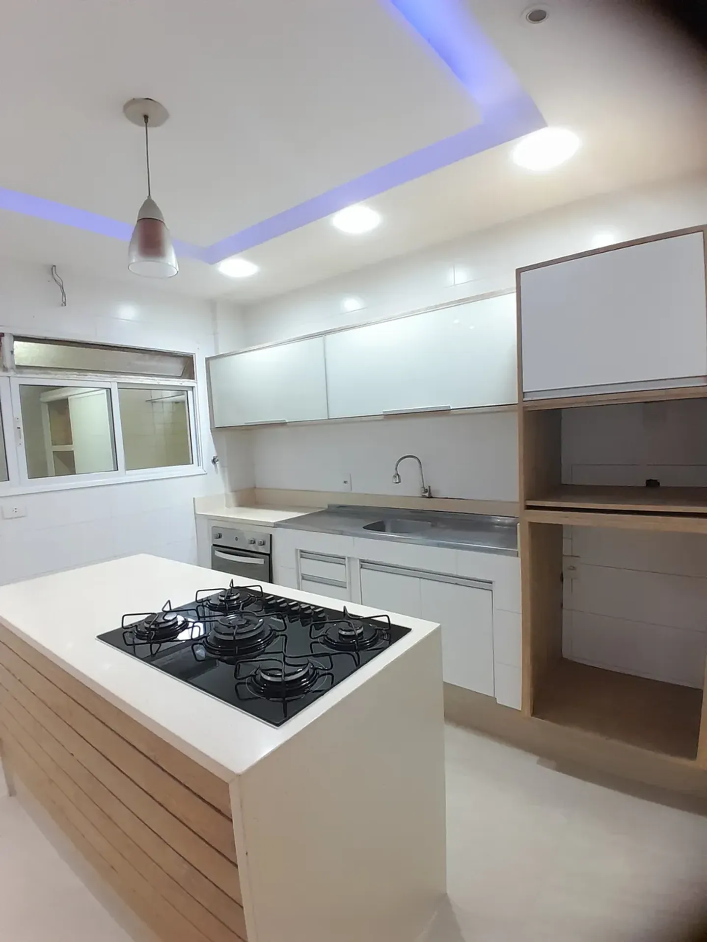 House with 4 en-suite bedrooms and 3 parking spots — photo 12