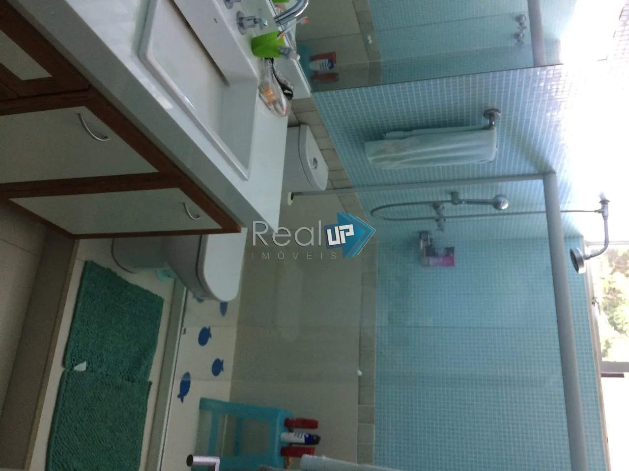 House with 3 bedrooms and 600 m² plus private BBQ terrace — photo 45
