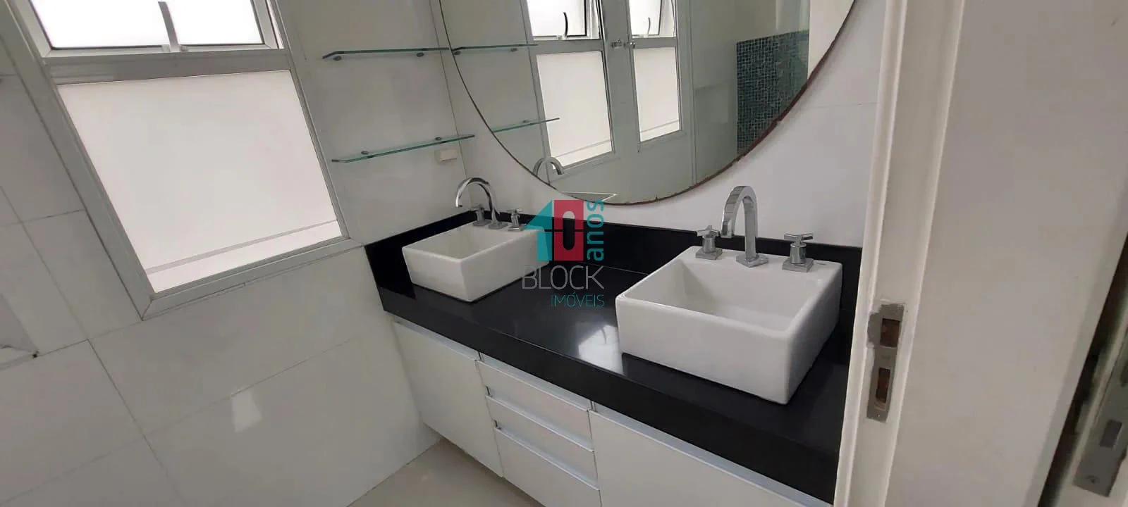 Casa de 200 m² com 4 suítes e 3 vagas — photo 15