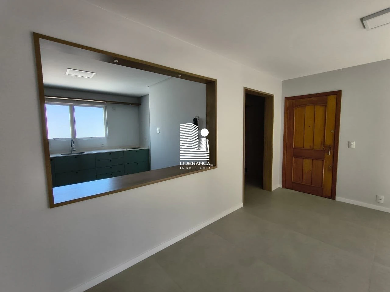 3-bedroom apartment with a home office — photo 18