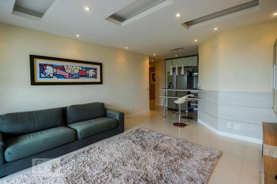 Furnished apartment, 90 m², with a glass-enclosed balcony — photo 18