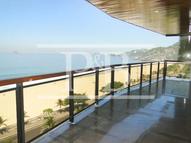 4-bedroom apartment with balcony and floor-to-ceiling windows — photo 4