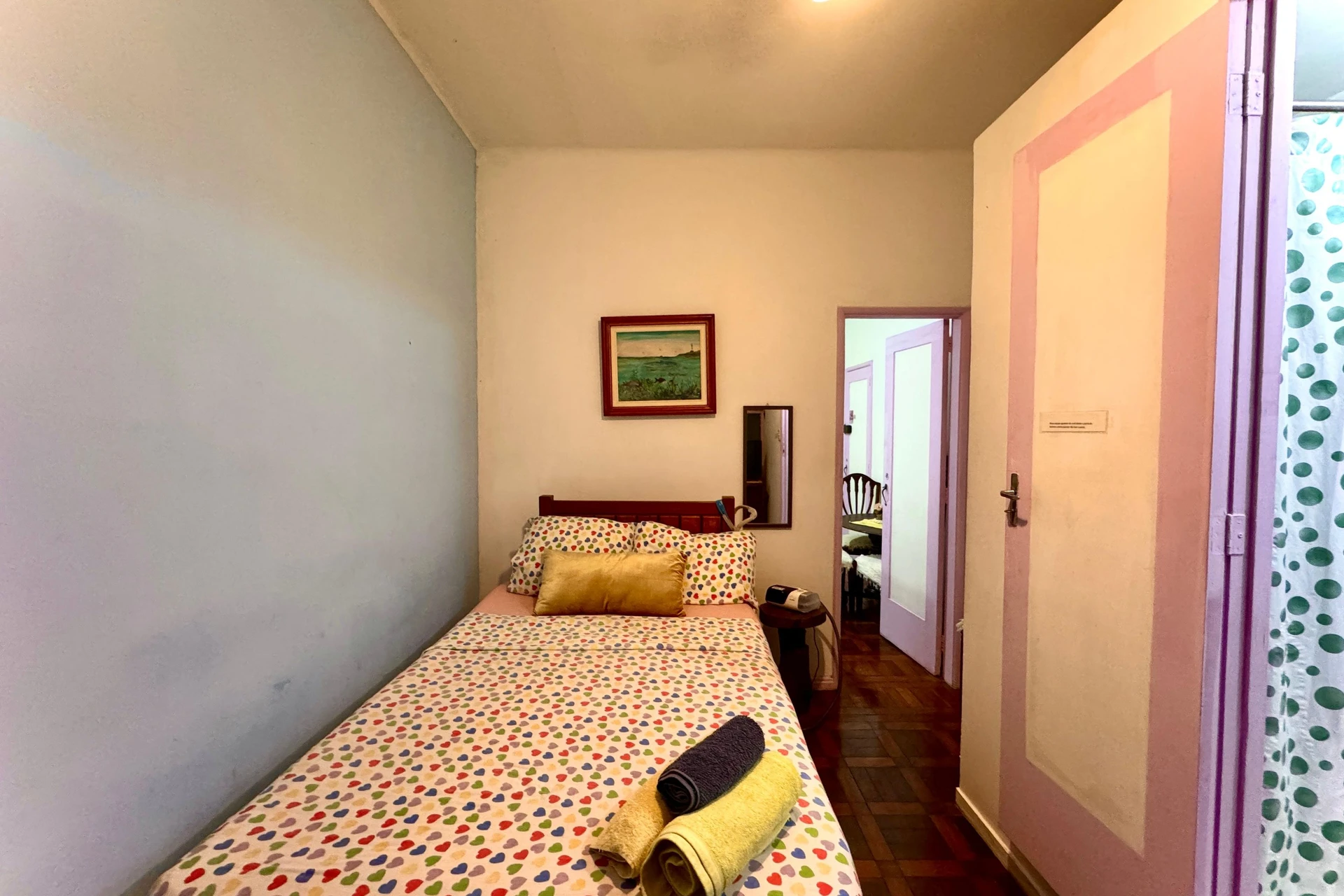 Furnished 1-bedroom apartment with a gas stove — photo 4