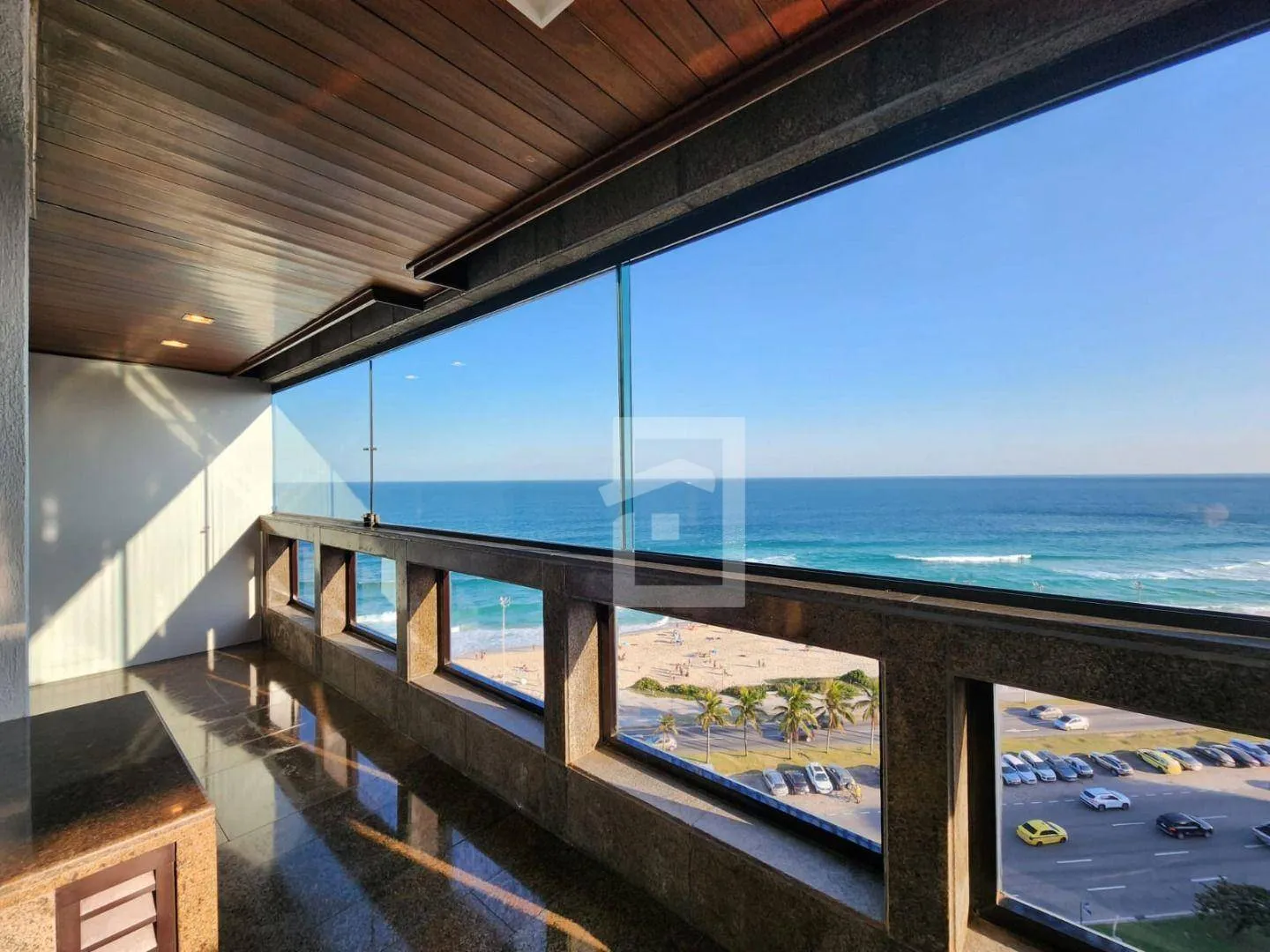 4-bedroom apartment with enclosed balcony and private garden — photo 27
