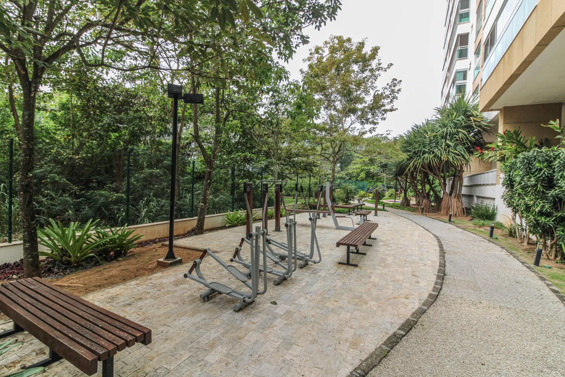 Furnished apartment, 158 m², with a water view — photo 71