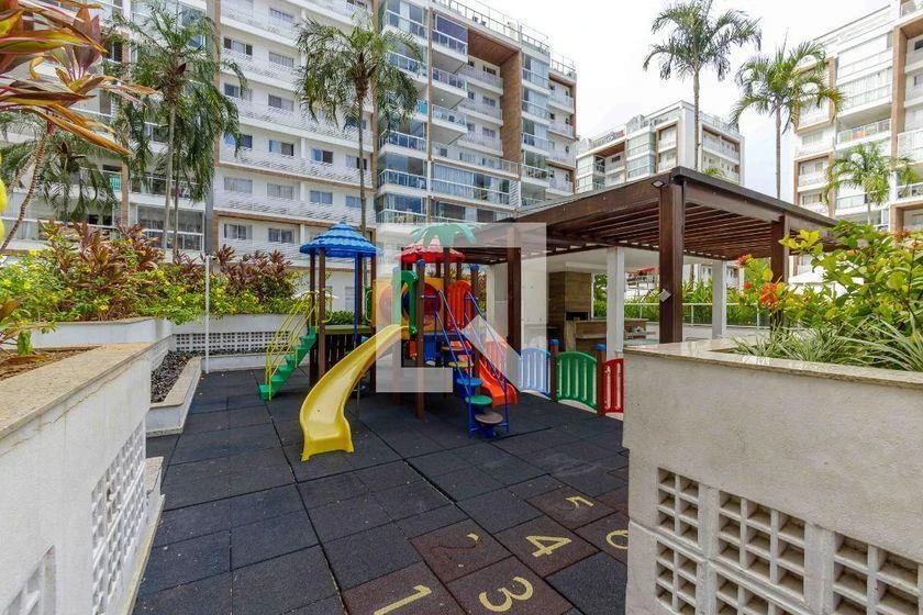 2-bedroom apartment in a building with a gym — photo 41
