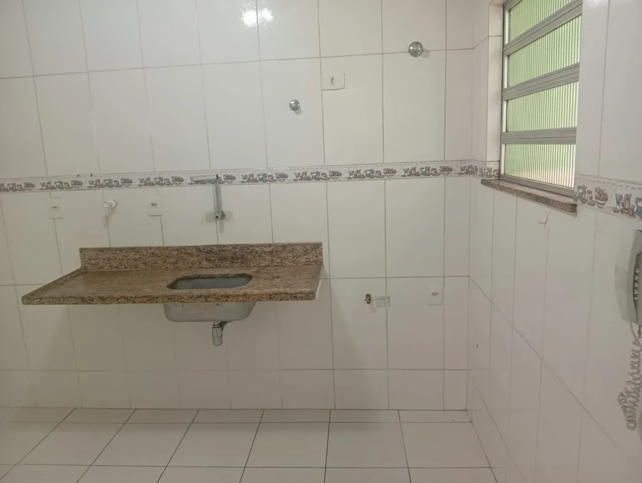 2-bedroom apartment, 1 with its own bathroom, 75 m² — photo 15