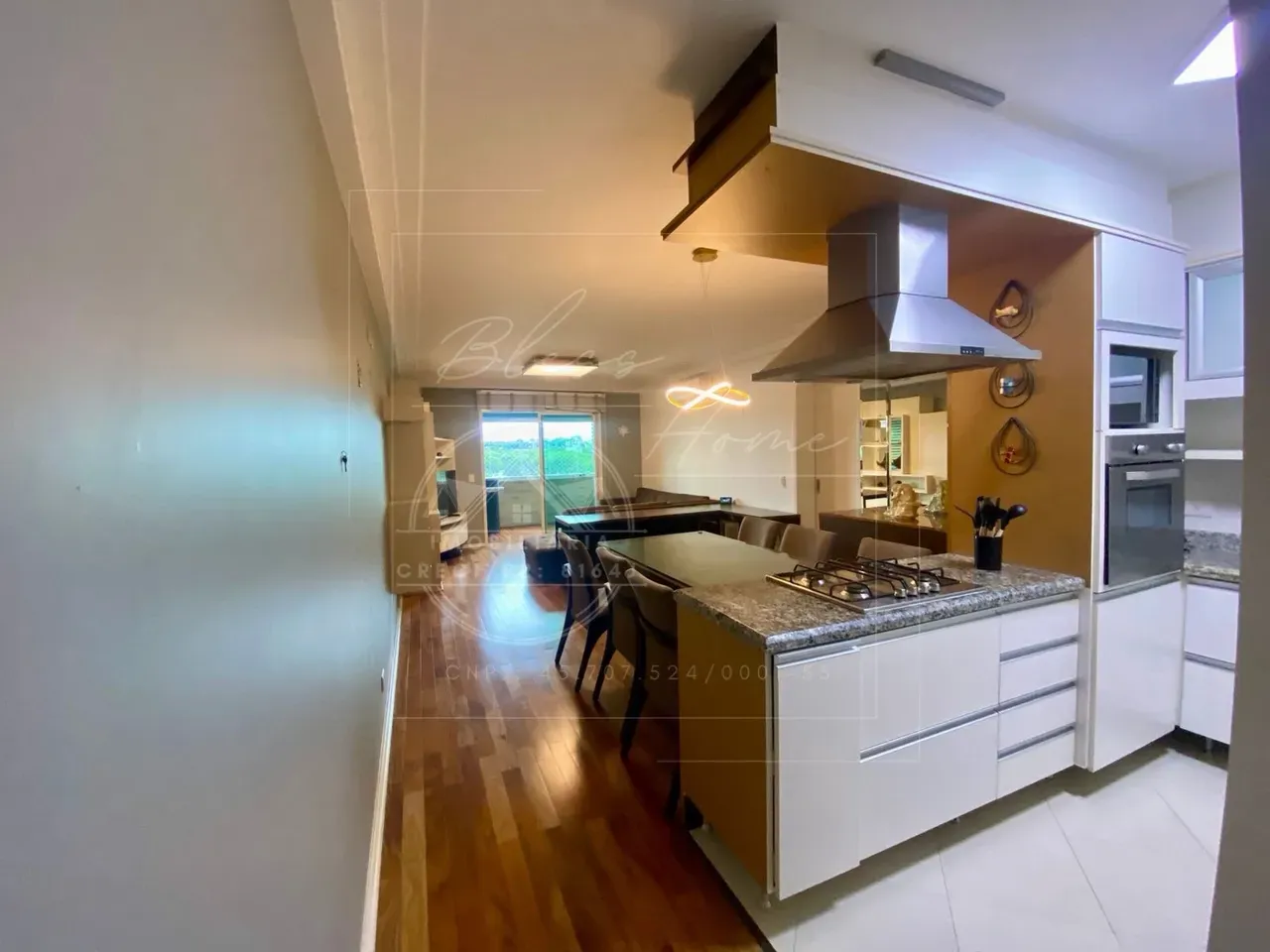 2-bedroom apartment in a building with a gym — photo 14