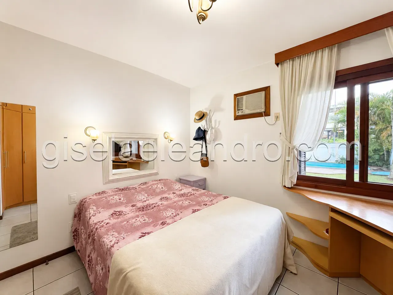Casa amueblada con 4 dormitorios y 3 baños — photo 17