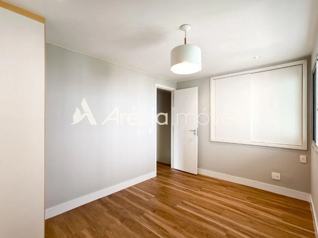 Apartamento com 3 dormitórios e varanda envidraçada — photo 26