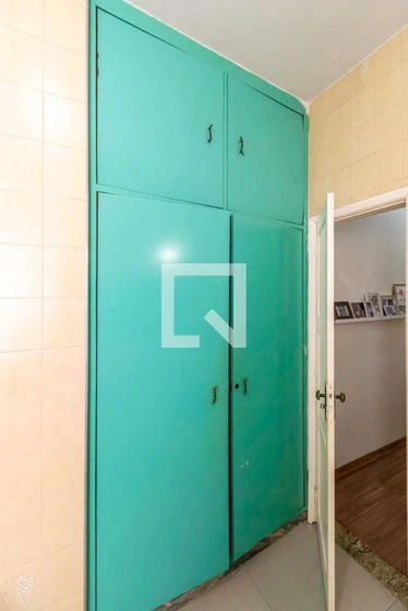 2-bedroom apartment with a washing machine — photo 12