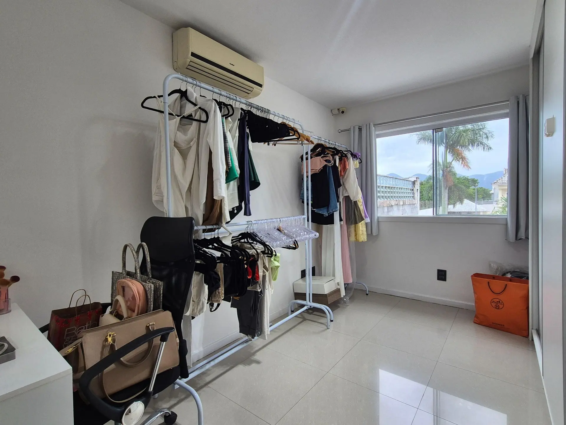 Furnished house, 400 m², with a dishwasher — photo 18