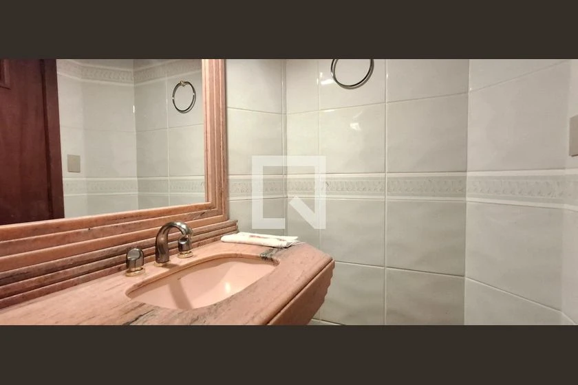 3-bedroom apartment with 2 parking spots and 3 baths — photo 10