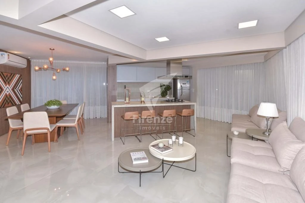 3-bedroom apartment with a home office in Curitiba — photo 2