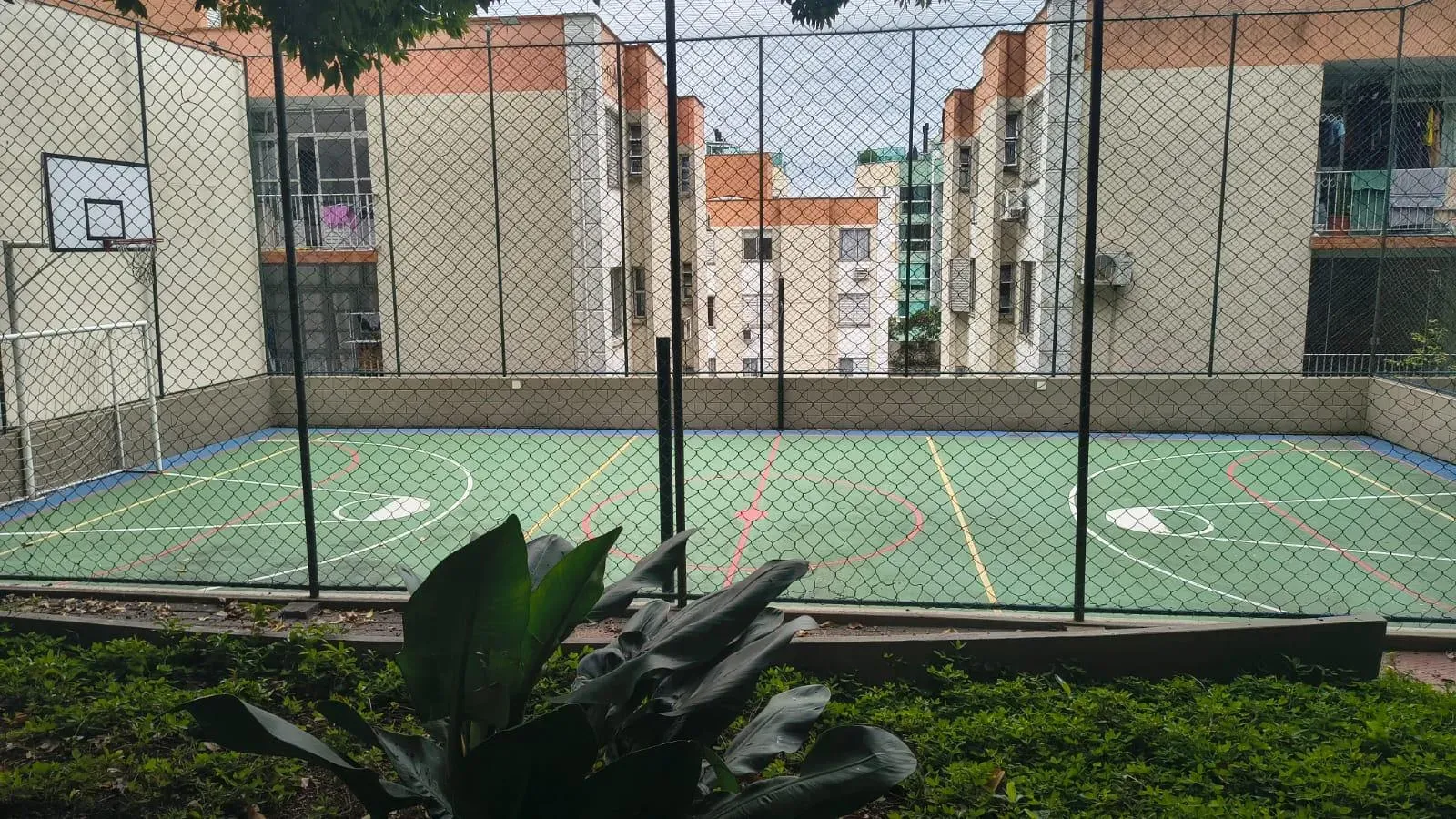 Apartment with balcony barbecue, 104 m² — photo 50