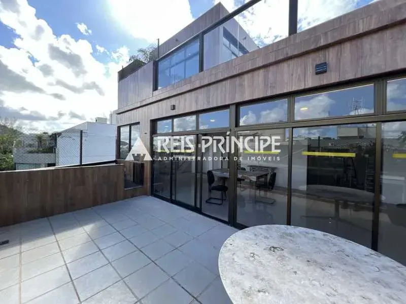 Duplex penthouse with elevator and 3 bedrooms — photo 27