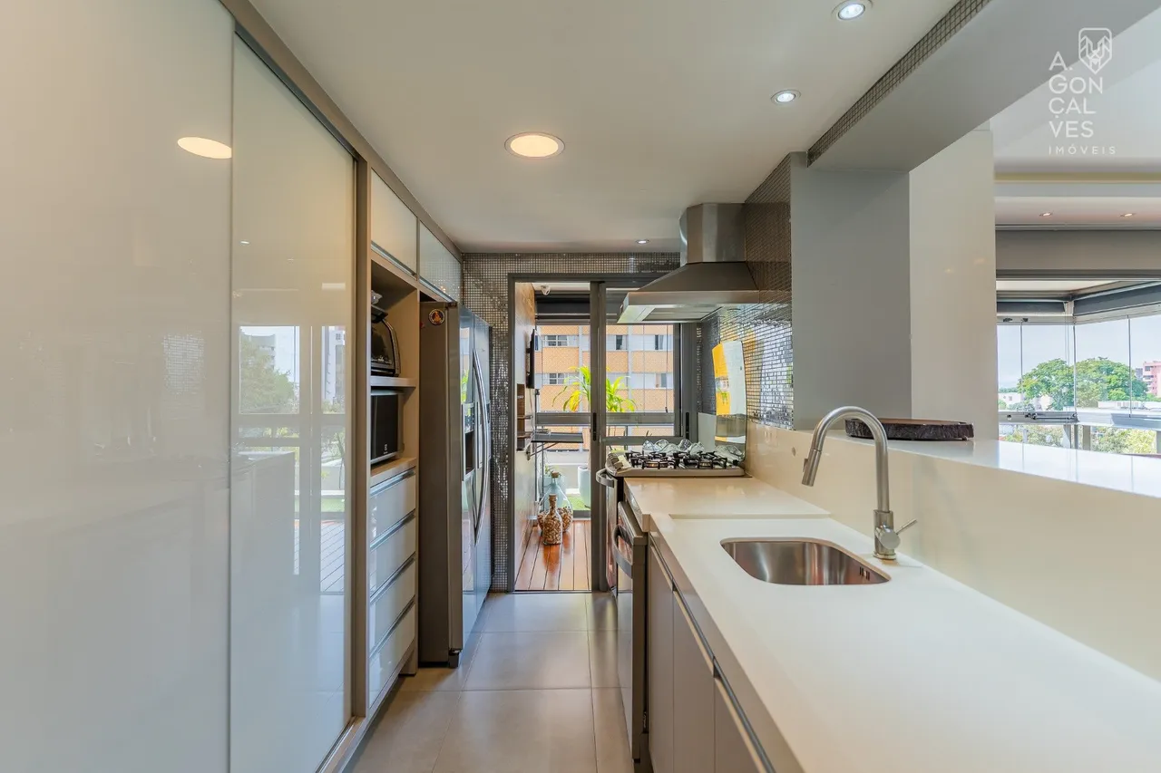 Apartamento mobiliado de 167 m² com 3 dormitórios — photo 2