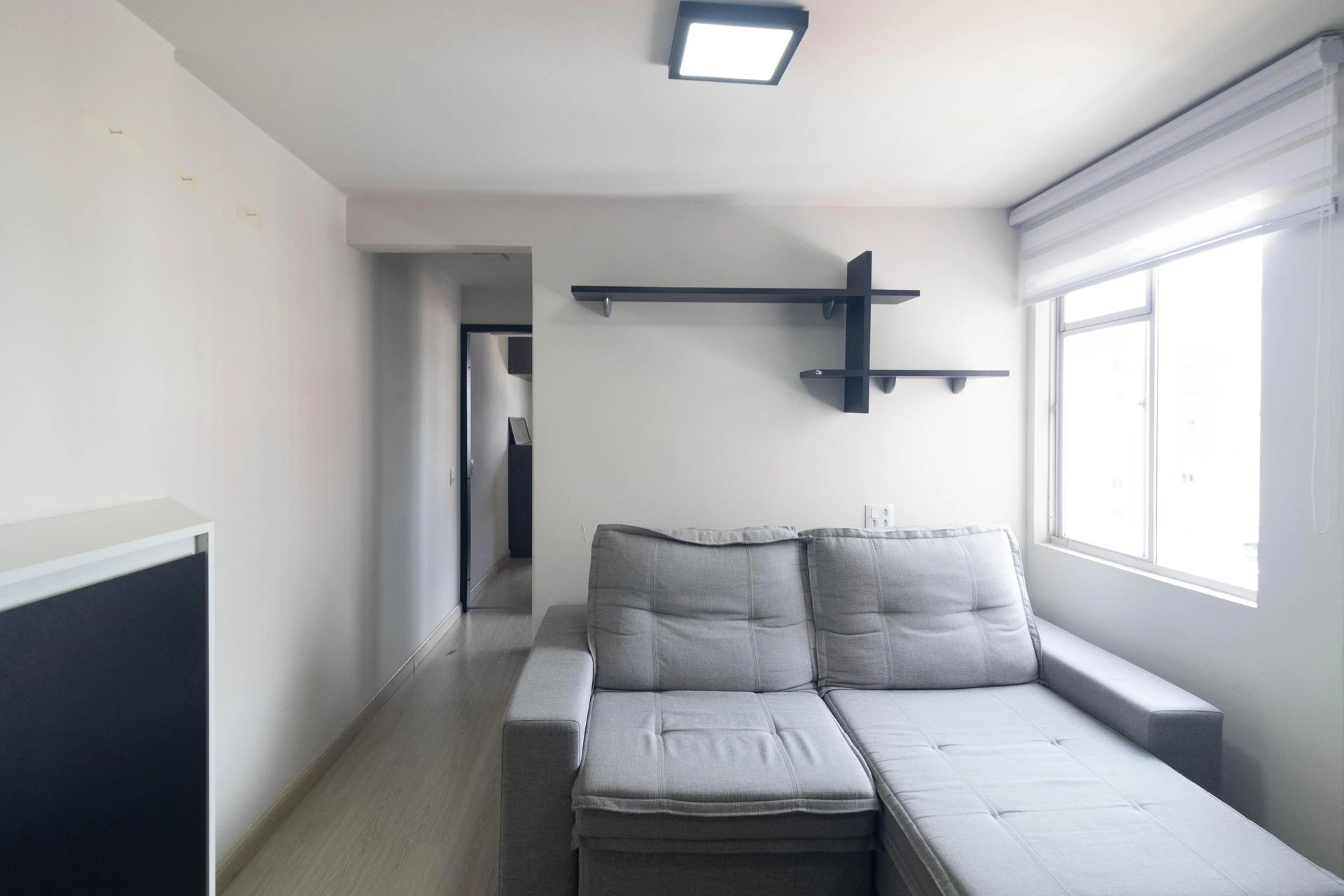 One-bedroom apartment with a washing machine in Curitiba — photo 11