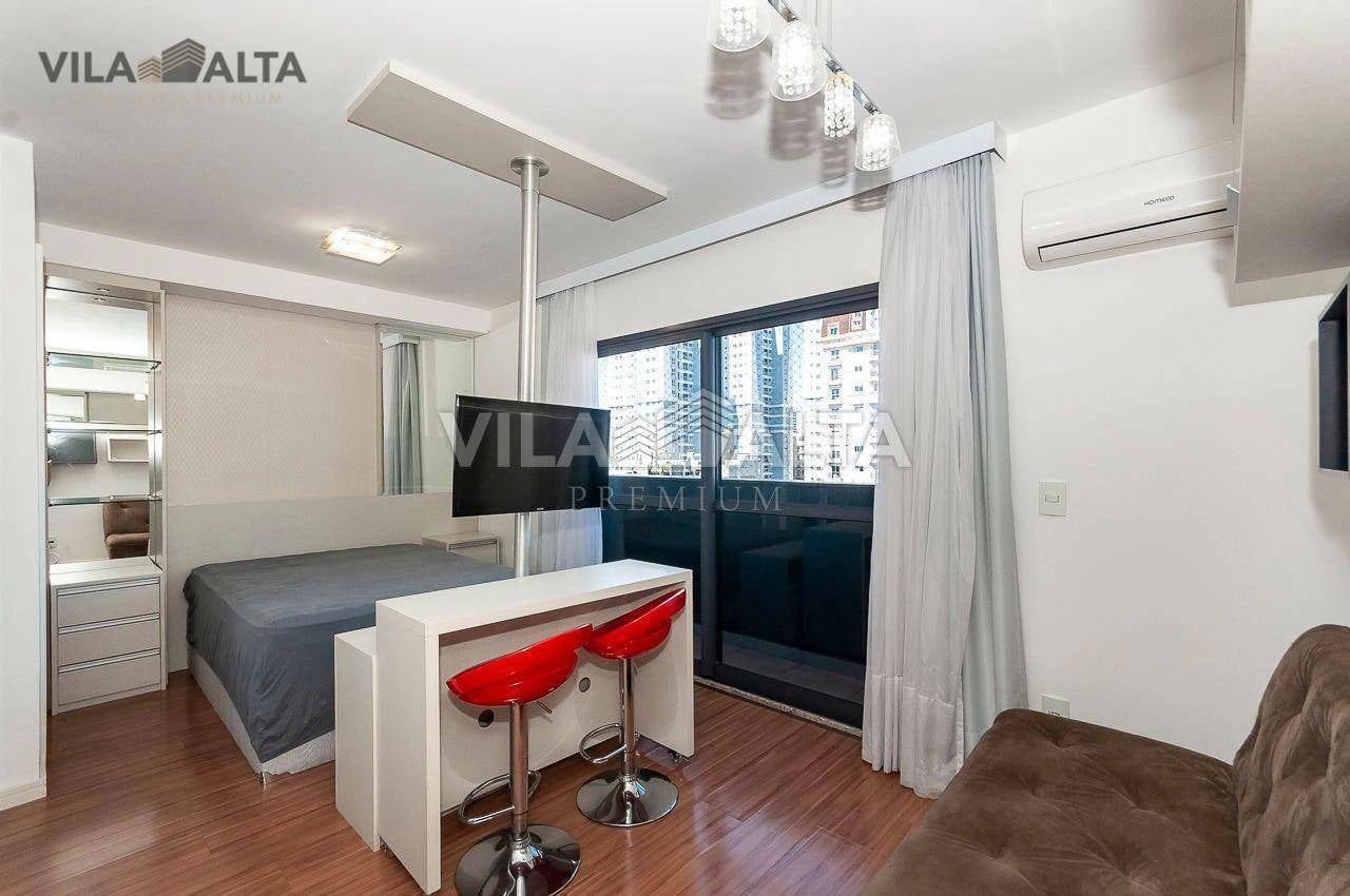Furnished studio in a building with an indoor pool