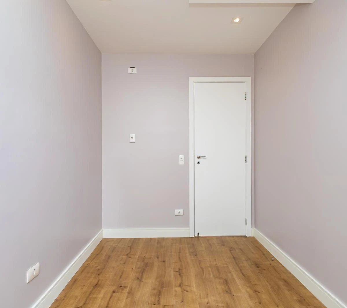 Home office in a 2-bedroom apartment, 95 m² — photo 37
