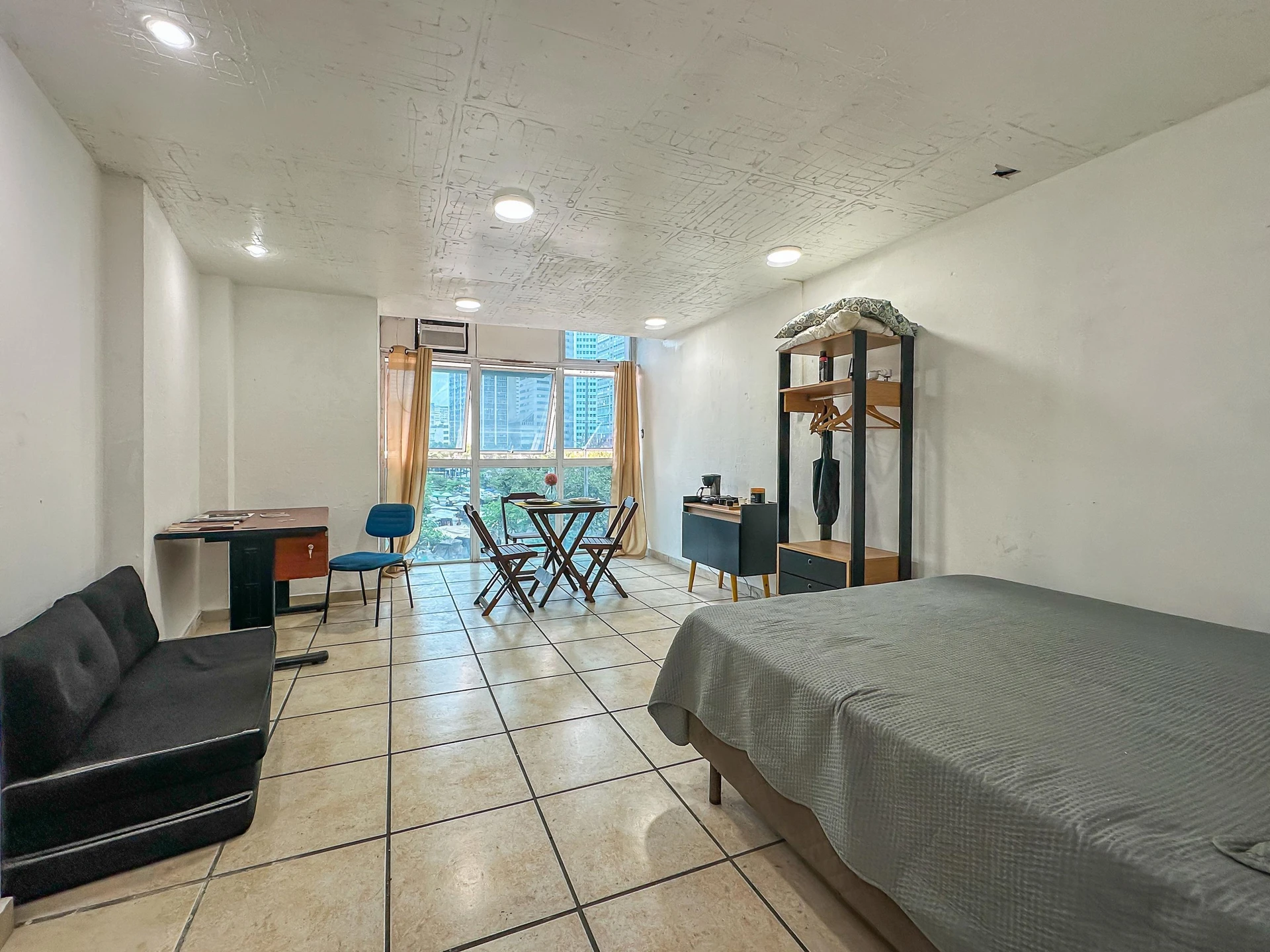 Studio, 47 m², with a home office