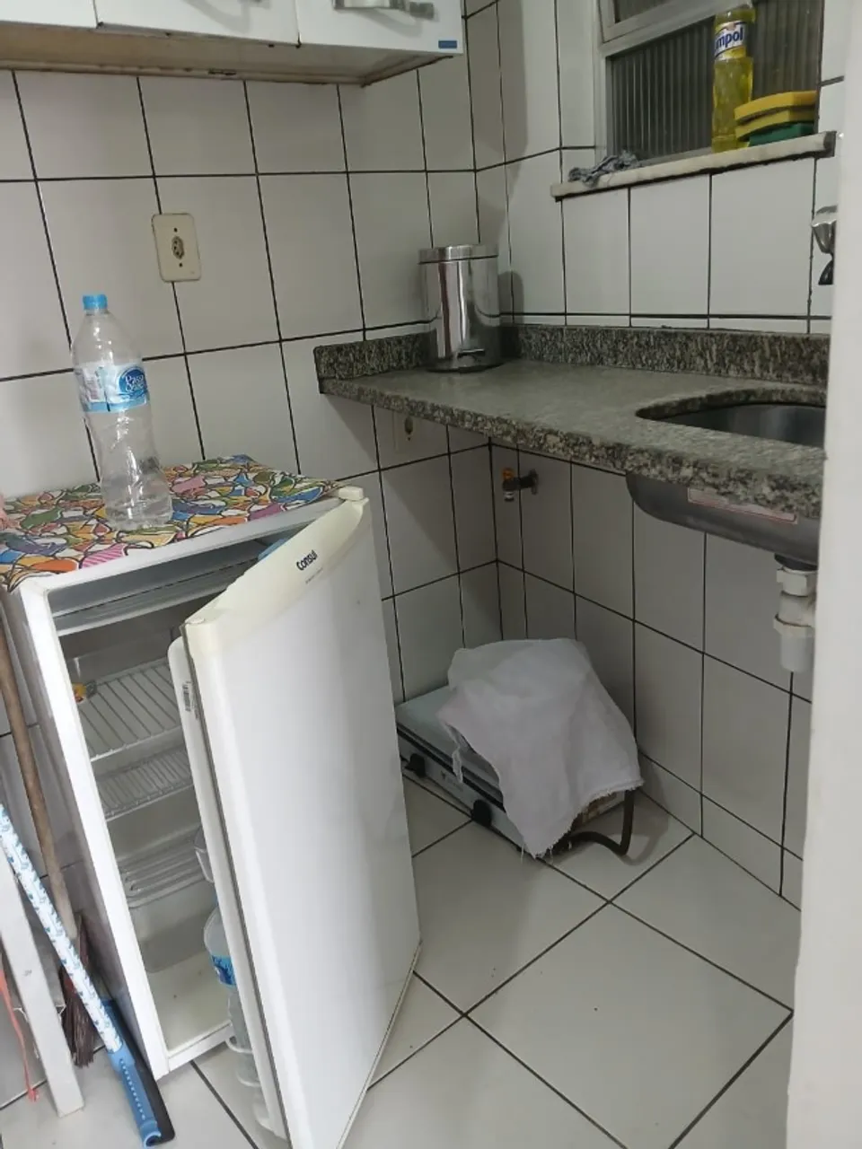 Studio mobiliado com 1 dormitório e 1 banheiro — photo 2