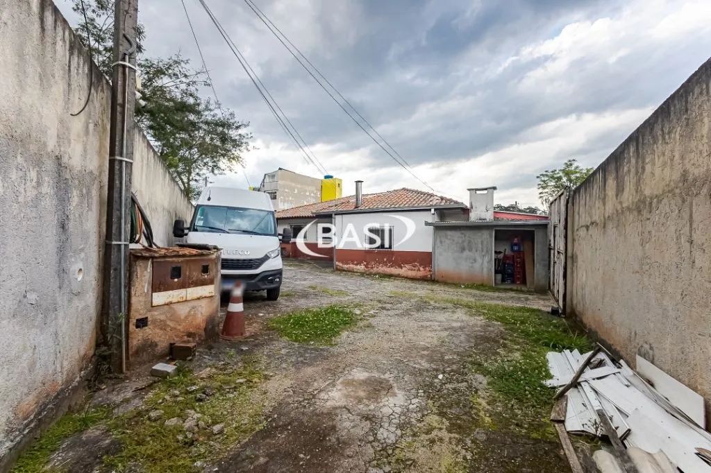 3-bedroom house with a washing machine in Curitiba — photo 19