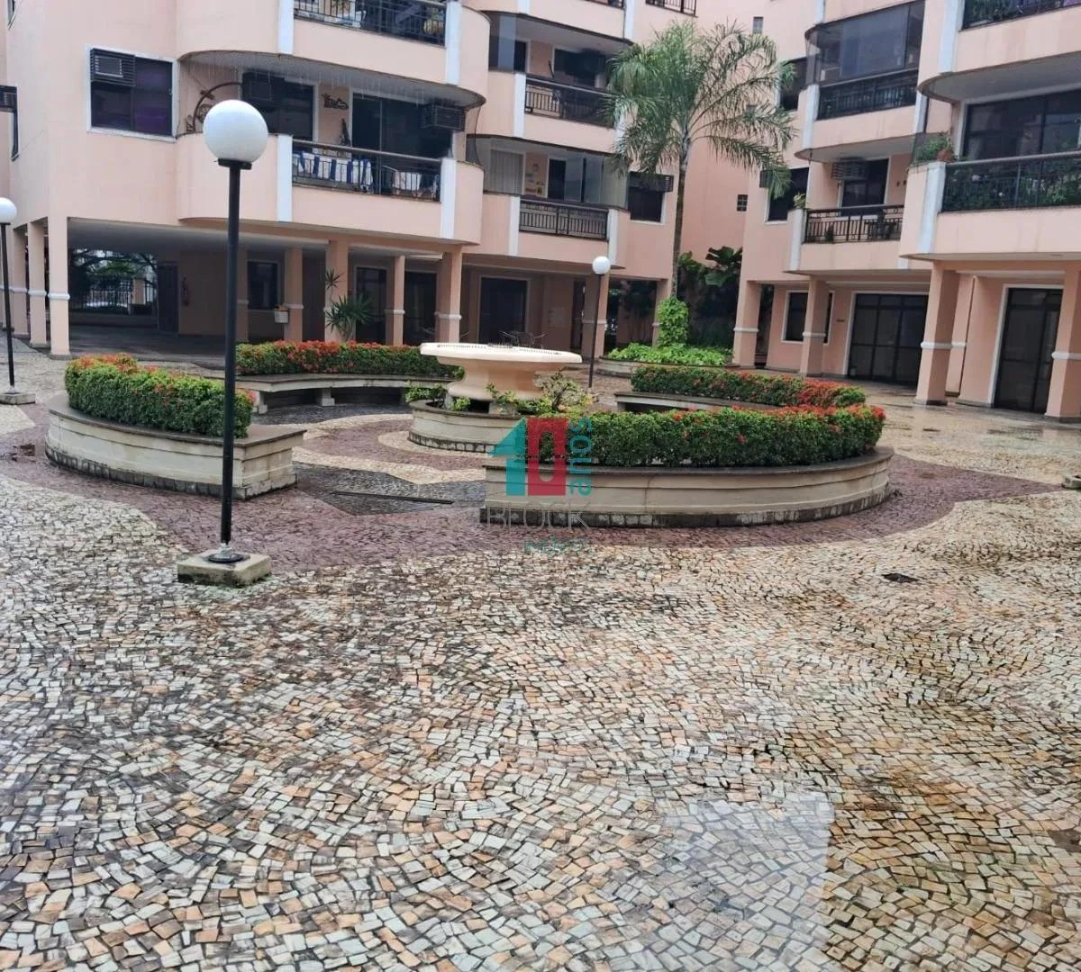 Furnished 3-bedroom apartment with parking and balcony — photo 20