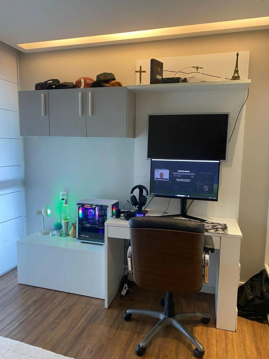 Apartamento mobiliado com 4 quartos e varanda envidraçada — photo 19