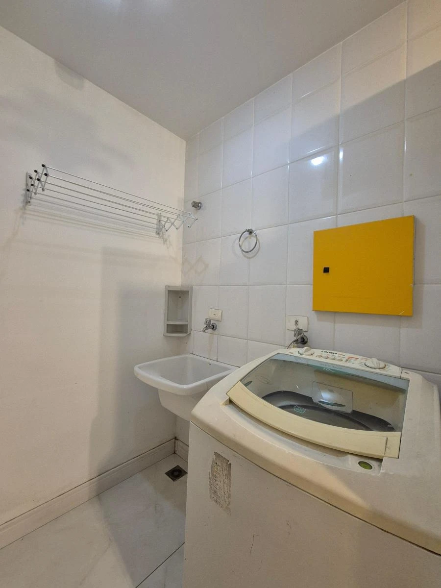 Apartamento de 1 quarto com máquina de lavar, Bigorrilho — photo 13