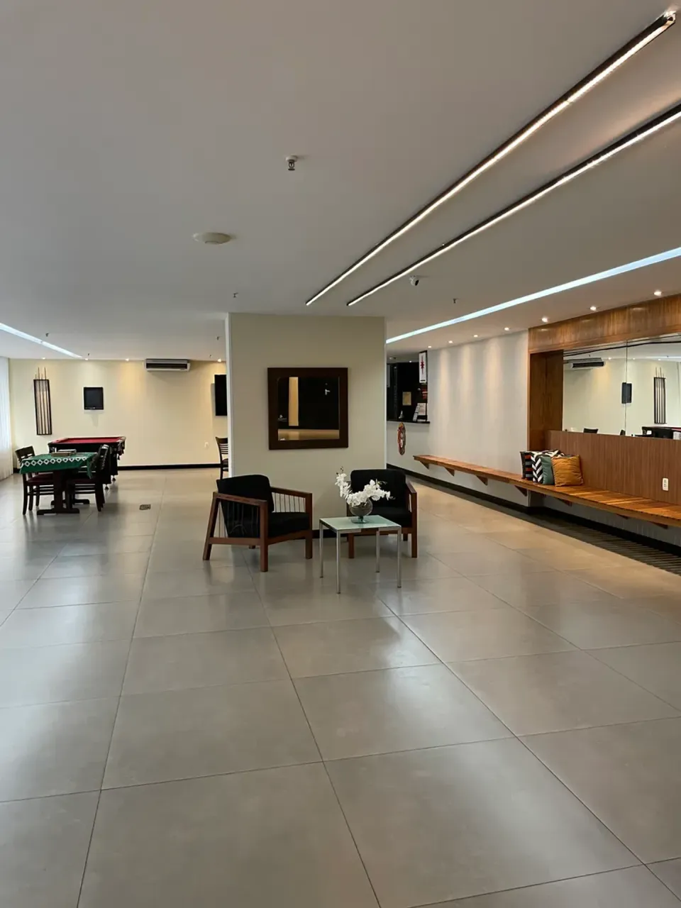 Apartamento mobiliado com 1 dormitório, 2 banheiros e 1 vaga — photo 18