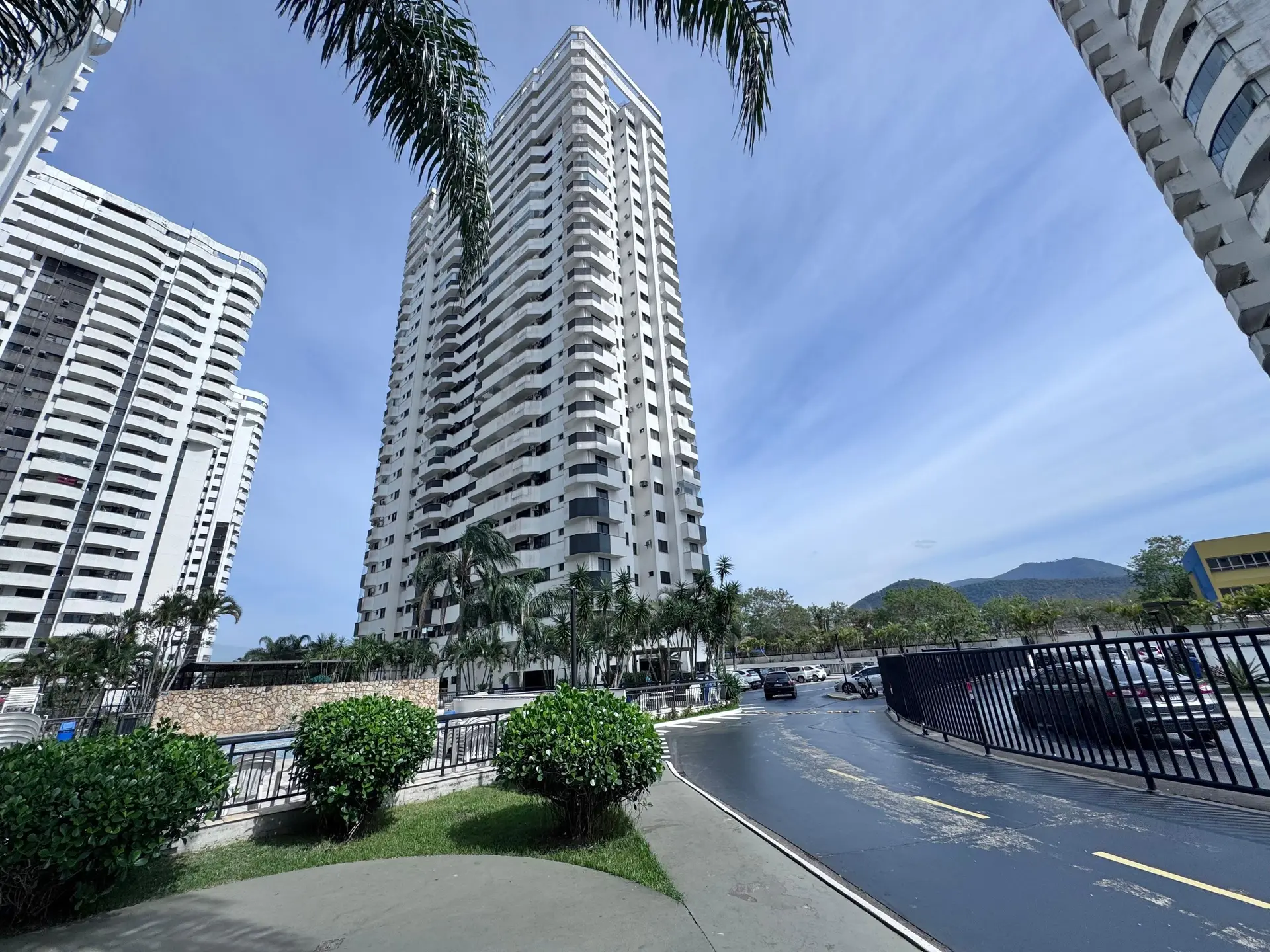 2-bedroom apartment with a mountain view in Rio de Janeiro — photo 50