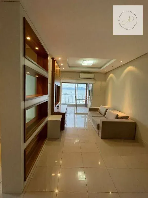 Меблированная квартира с 3 спальнями и 143 м²