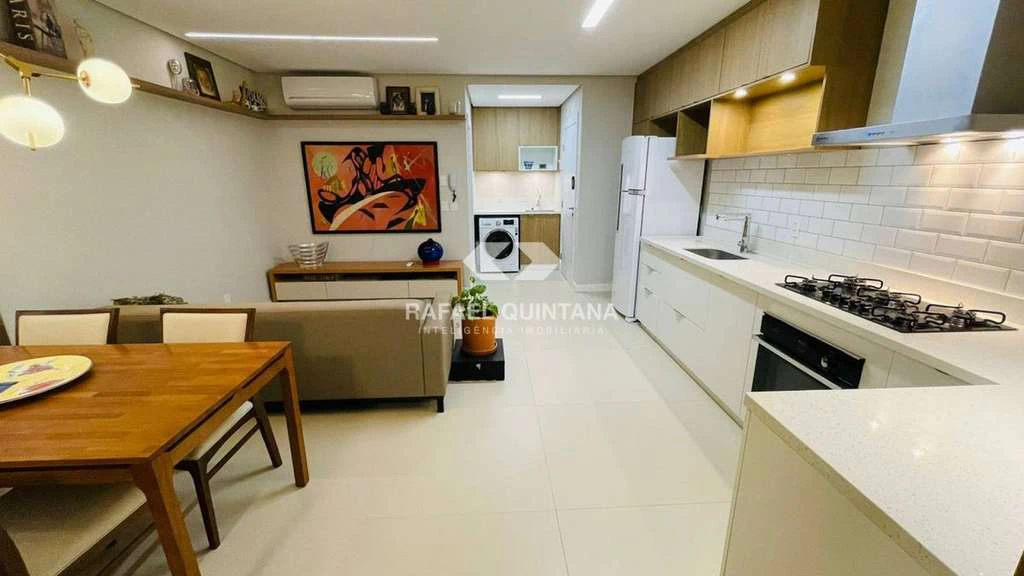 1-bedroom flat with balcony and a private BBQ — photo 2