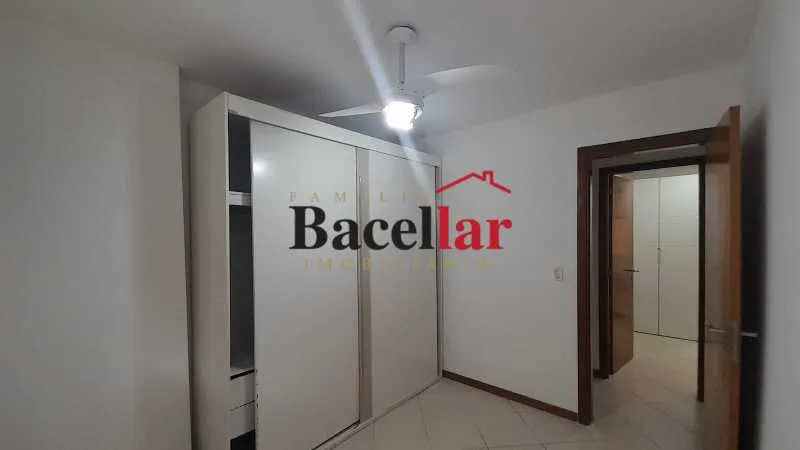 3-bedroom apartment in a building with a sauna — photo 3