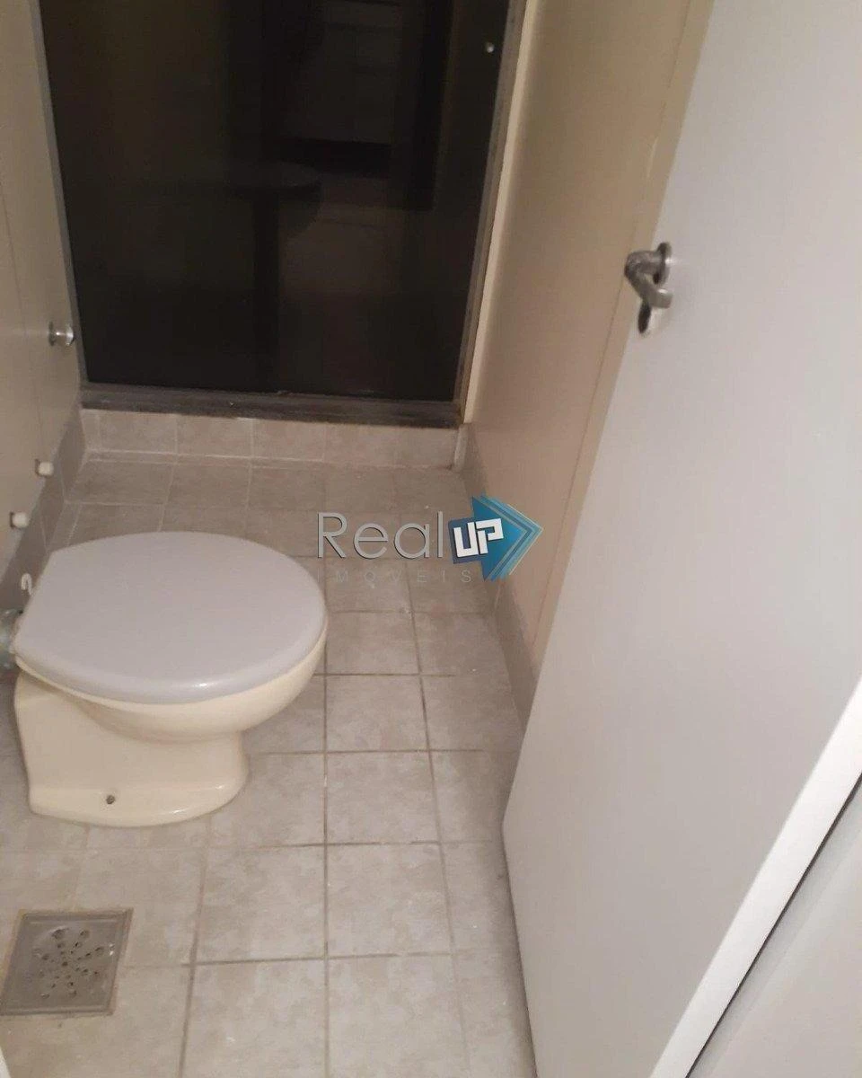87 m² apartment with 2 bedrooms and a balcony — photo 16