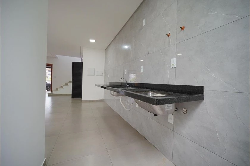 House with 2 bedrooms and private garden, 3 bathrooms — photo 10