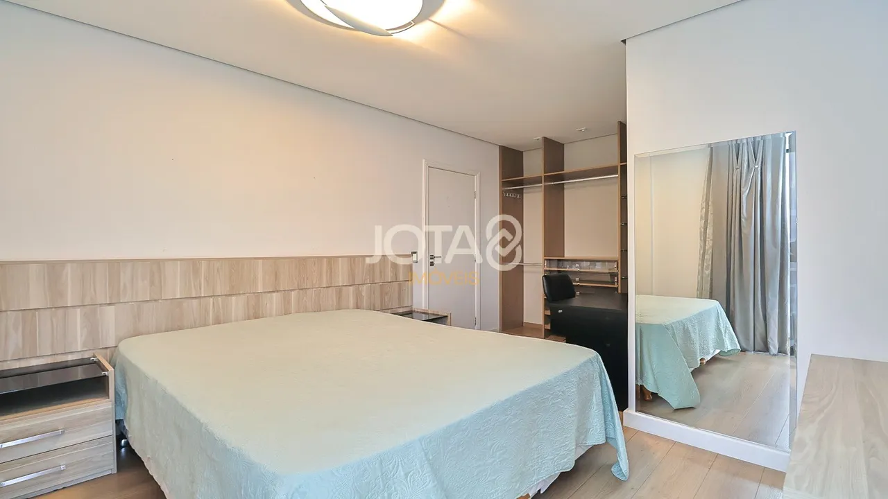 Apartamento amueblado de 2 dormitorios con cocina abierta — photo 17