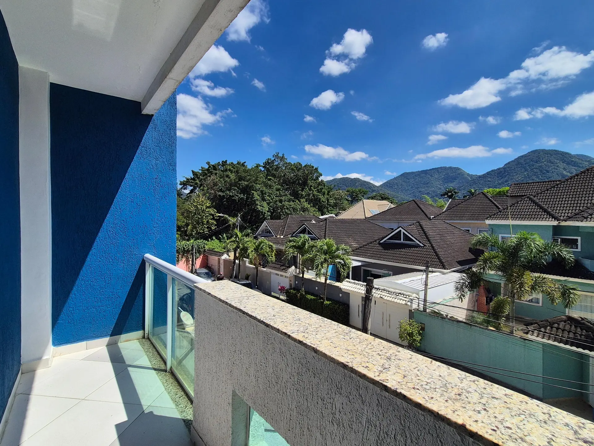 Furnished house with 4 bedrooms and a balcony — photo 20