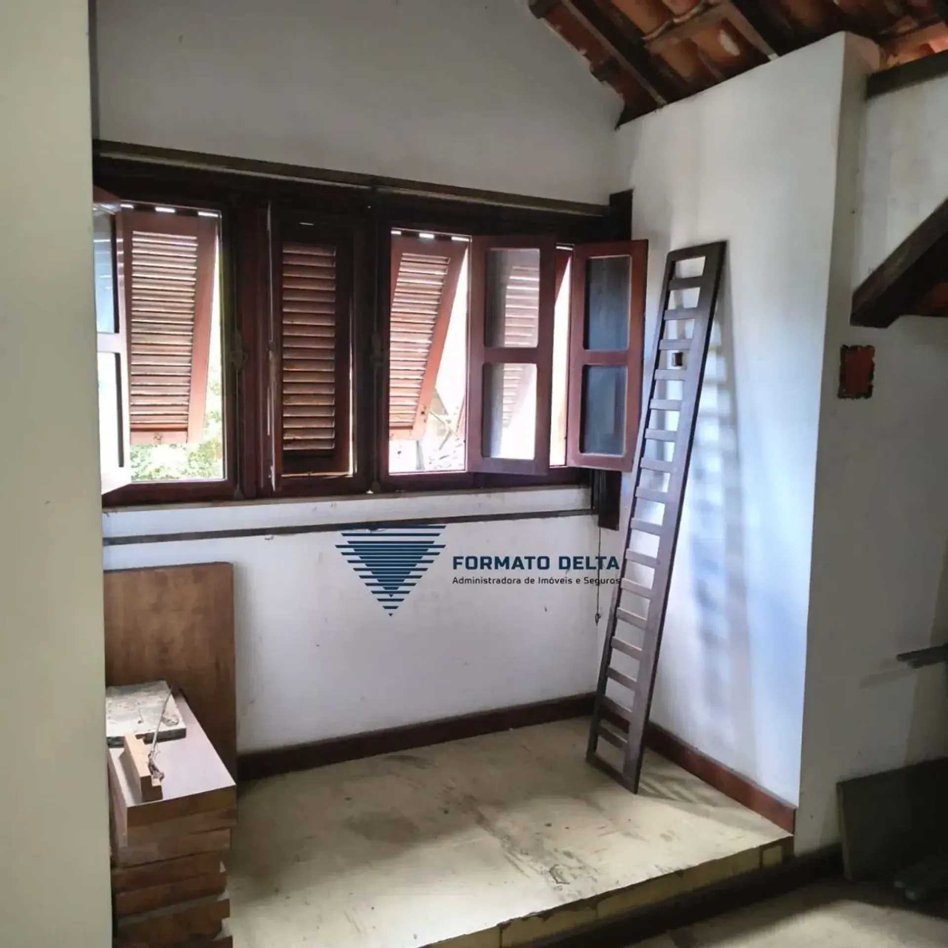 Casa com 8 quartos, 4 banheiros e 7 vagas no 2º andar — photo 34