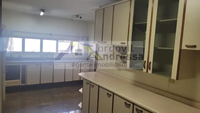 Rental apartment with 4 bedrooms and 3 bathrooms — photo 2