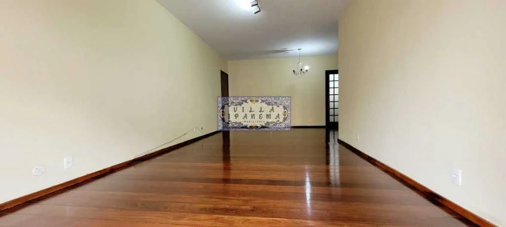 129 m² apartment with 3 bedrooms and a balcony — photo 21