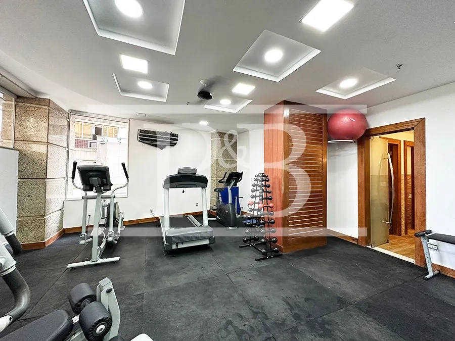 4-bedroom apartment with 266 m² and 4 parking spaces — photo 32