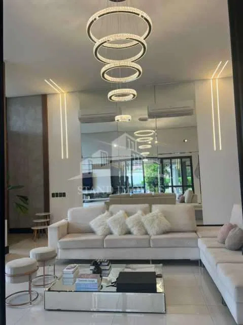 Casa com janelas do piso ao teto, Recreio dos Bandeirantes — photo 4