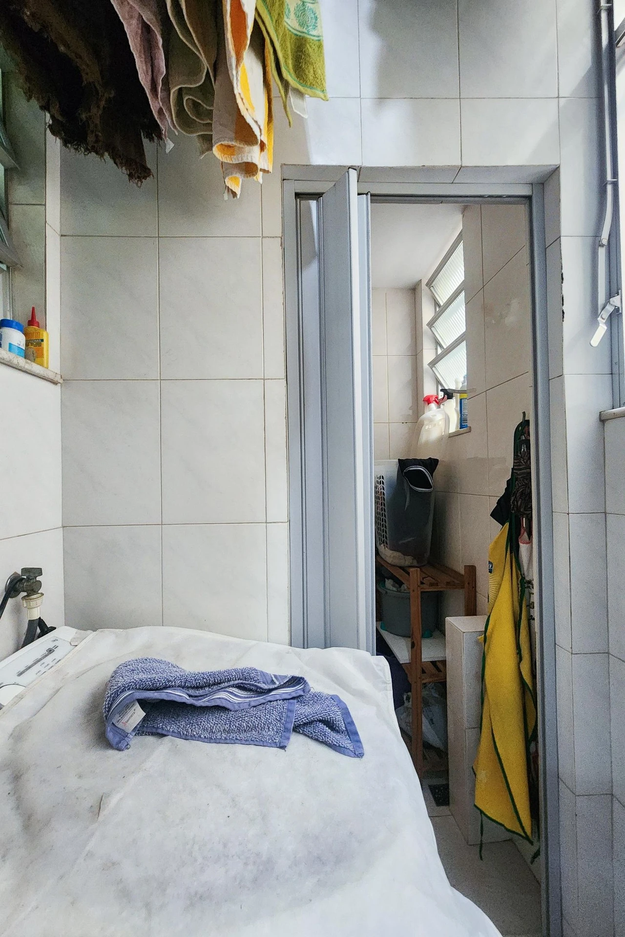 3-bedroom apartment with a bathtub — photo 29