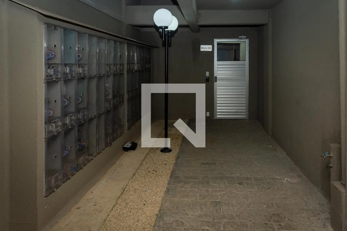 2-bedroom apartment in a building with a gym — photo 57