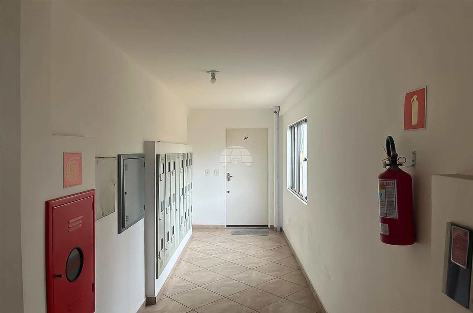 1-bedroom apartment with an open-plan kitchen — photo 5
